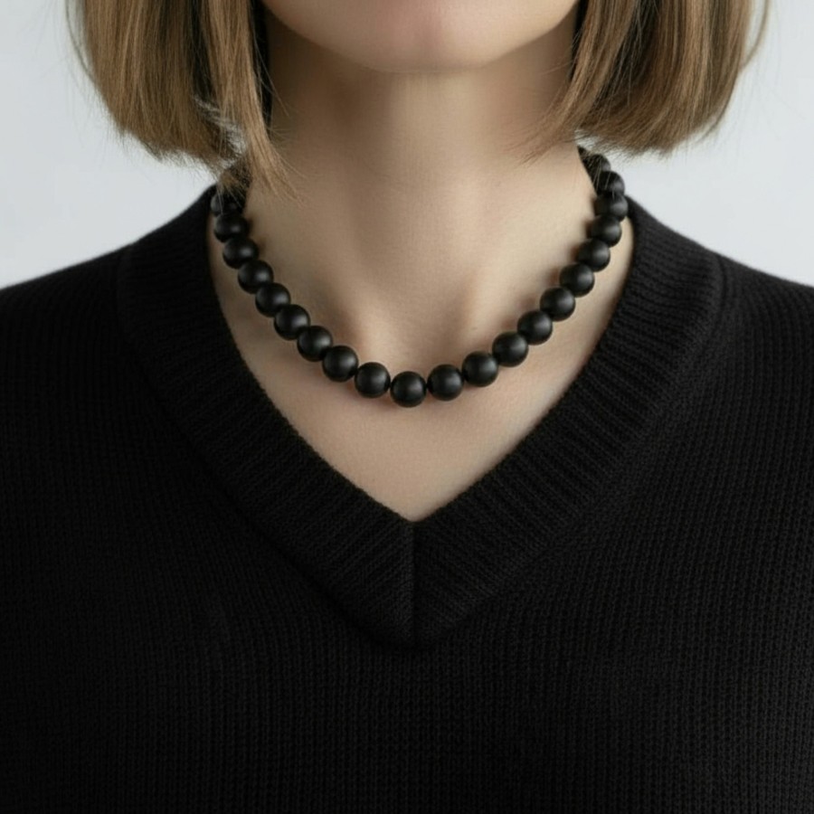 307 | Juodi karoliai BOSSA